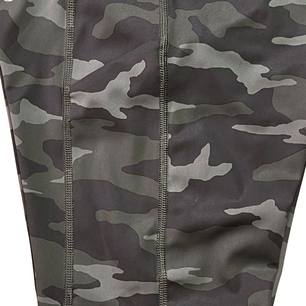 Athleta Ultimate 7/8 Tights High Waist Camo Leggings Stash Pockets Size M - Picture 8 of 10